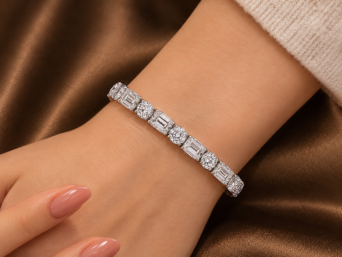 The Imperial Emerald & Round Diamond Bracelet