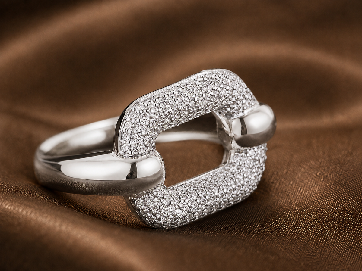 The Novastella Natural Diamond Link Ring