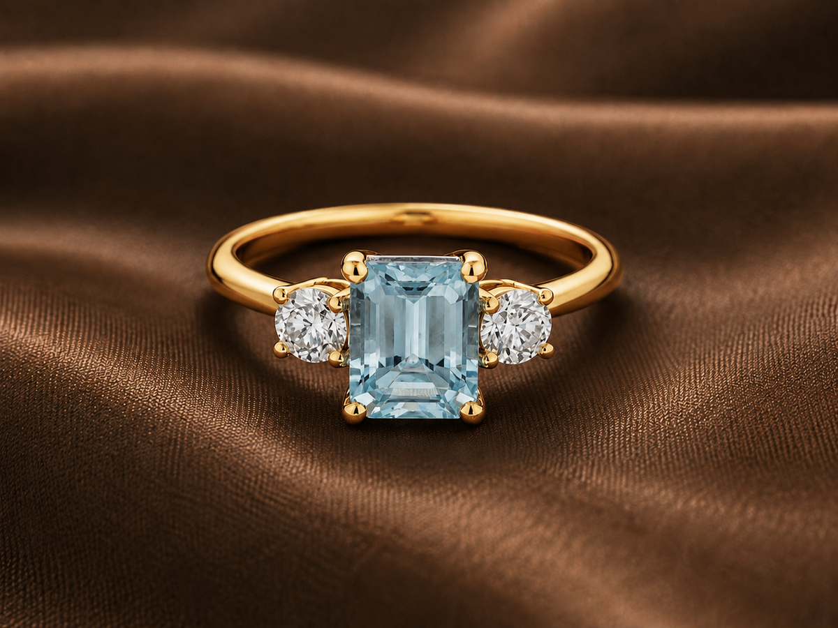 The Glacier Aquamarine & Diamond Ring