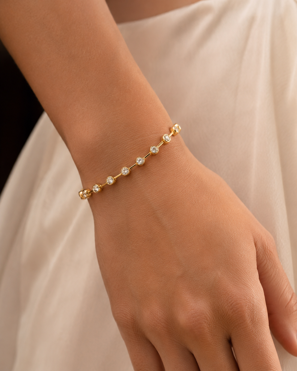 The Novastella Liquid Light Bracelet