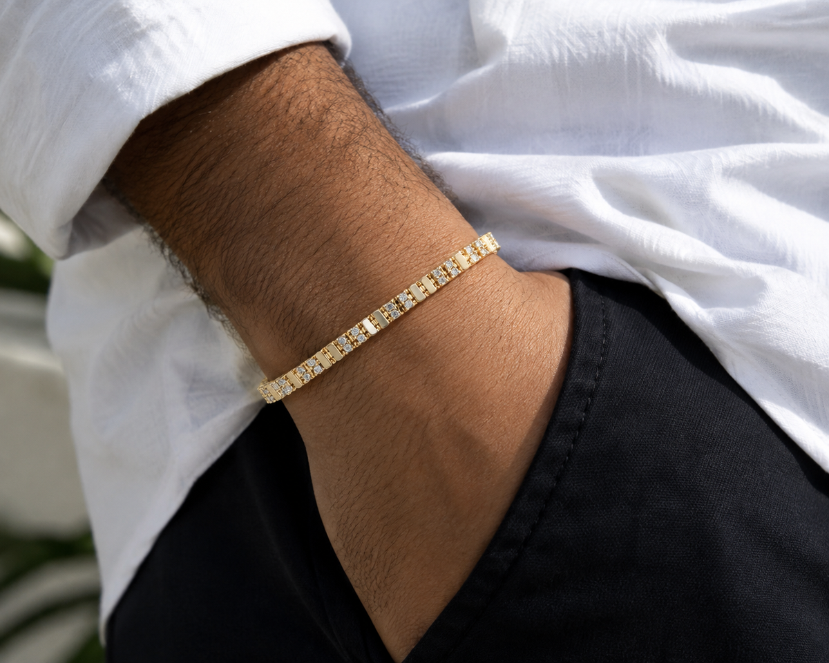 The Novastella Alternating Diamond Block Bracelet