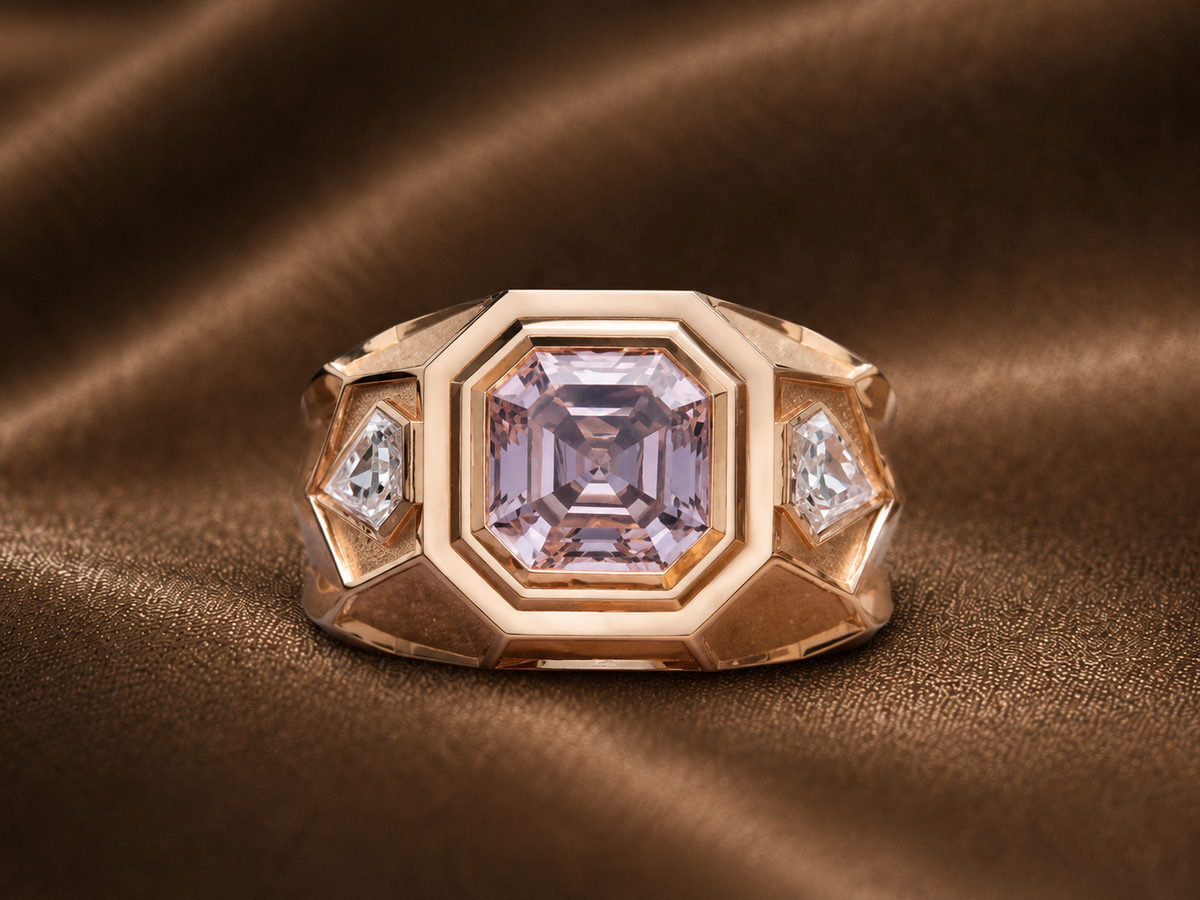 The Sovereign Asscher Cut Signet