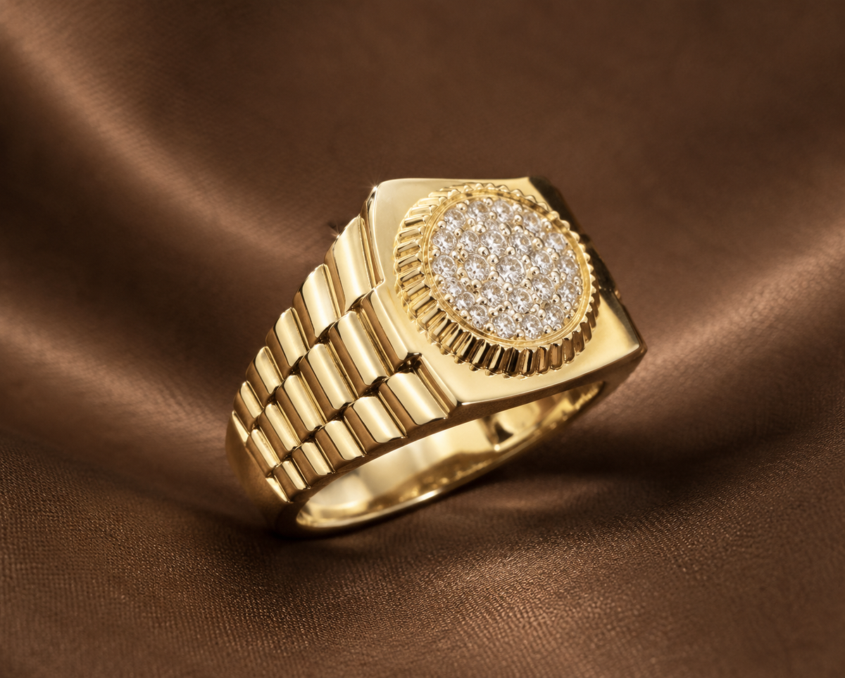 The Executive Fluted Medallion Ring