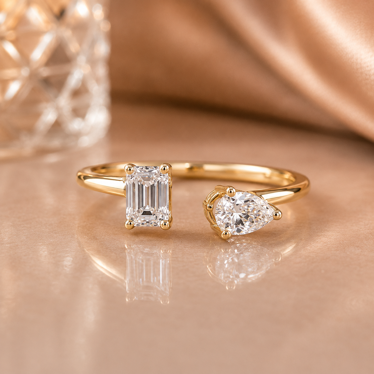 The Toi et Moi Emerald & Pear Certified Lab-Grown Diamond Ring