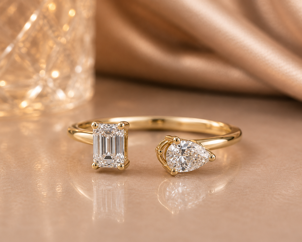 The Toi et Moi Emerald & Pear Certified Lab-Grown Diamond Ring
