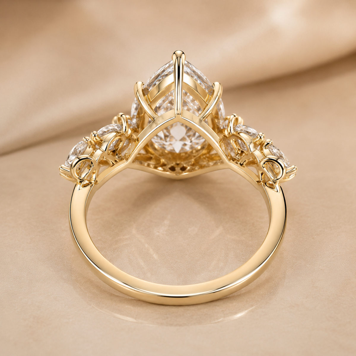 Vintage-Inspired Pear Diamond Leaf Ring