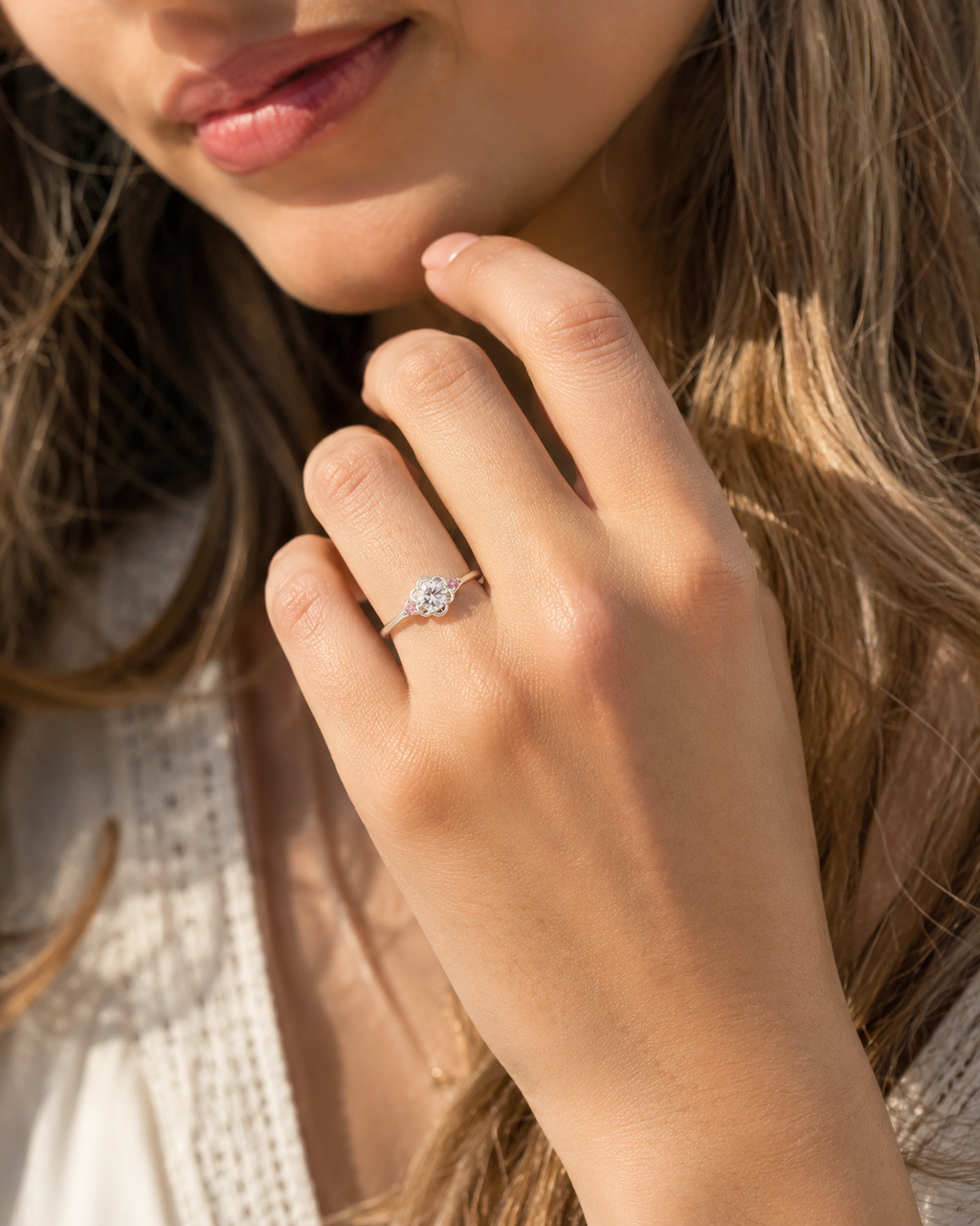 Vintage Scallop Round Diamond Ring