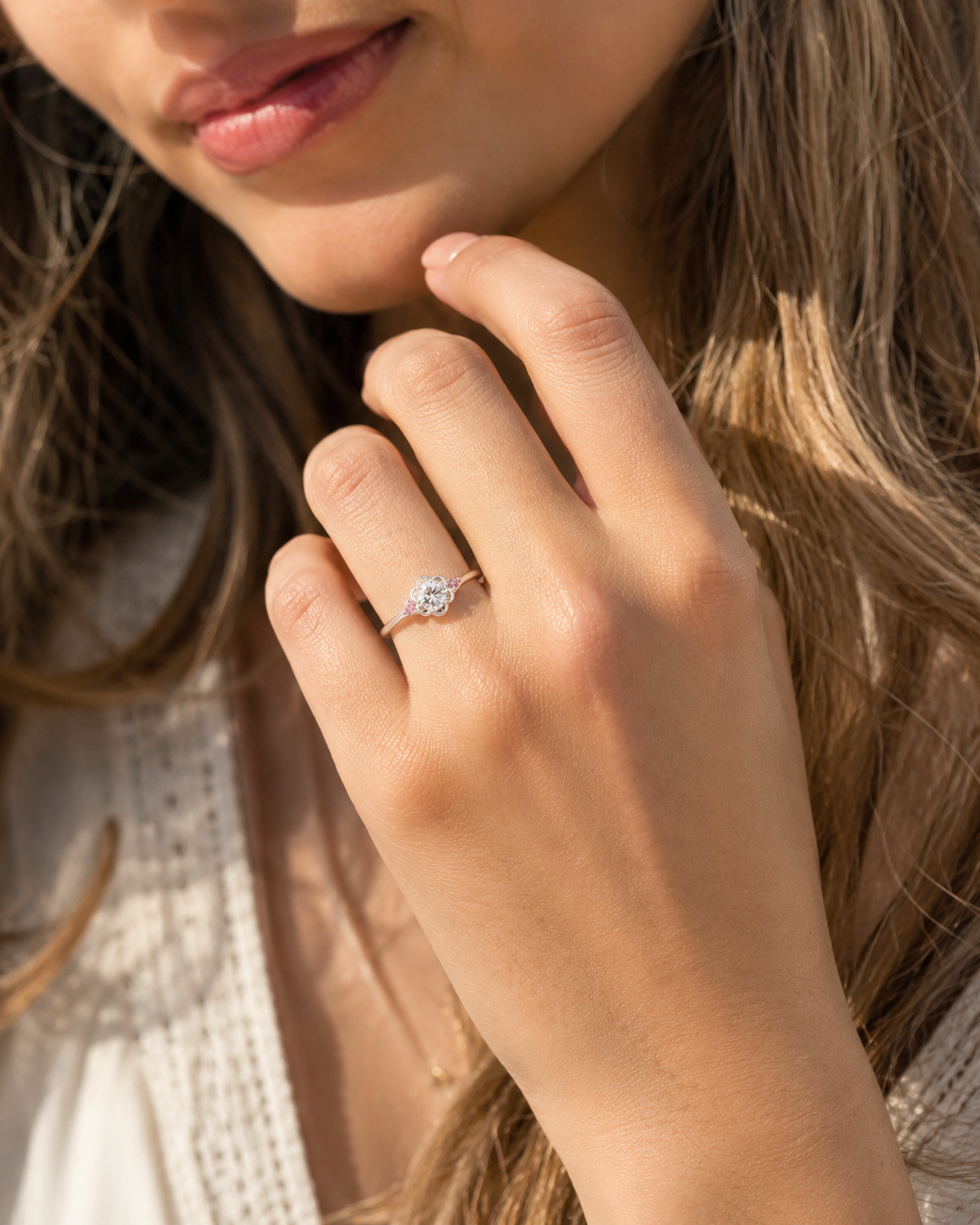 Vintage Scallop Round Diamond Ring