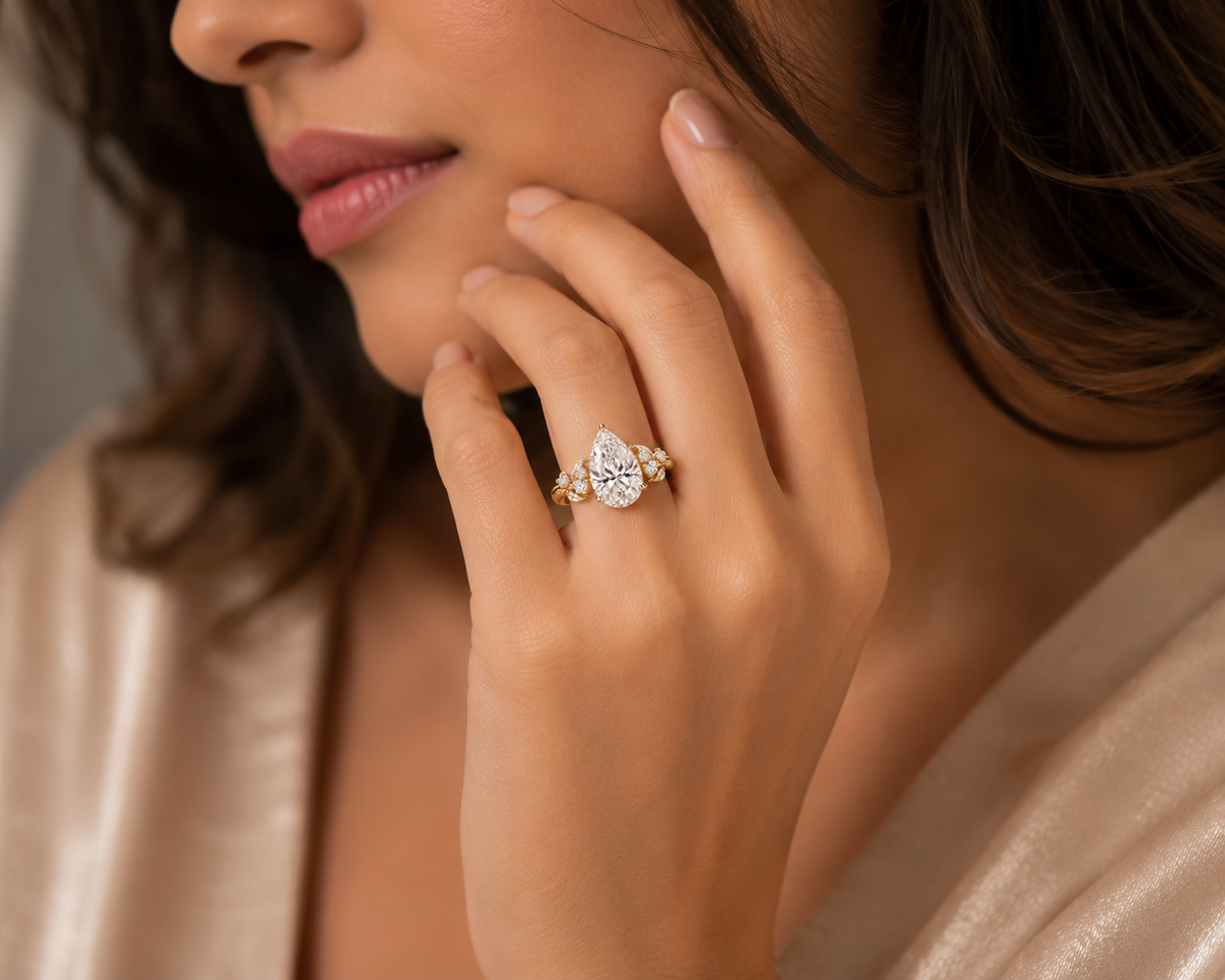 Vintage-Inspired Pear Diamond Leaf Ring